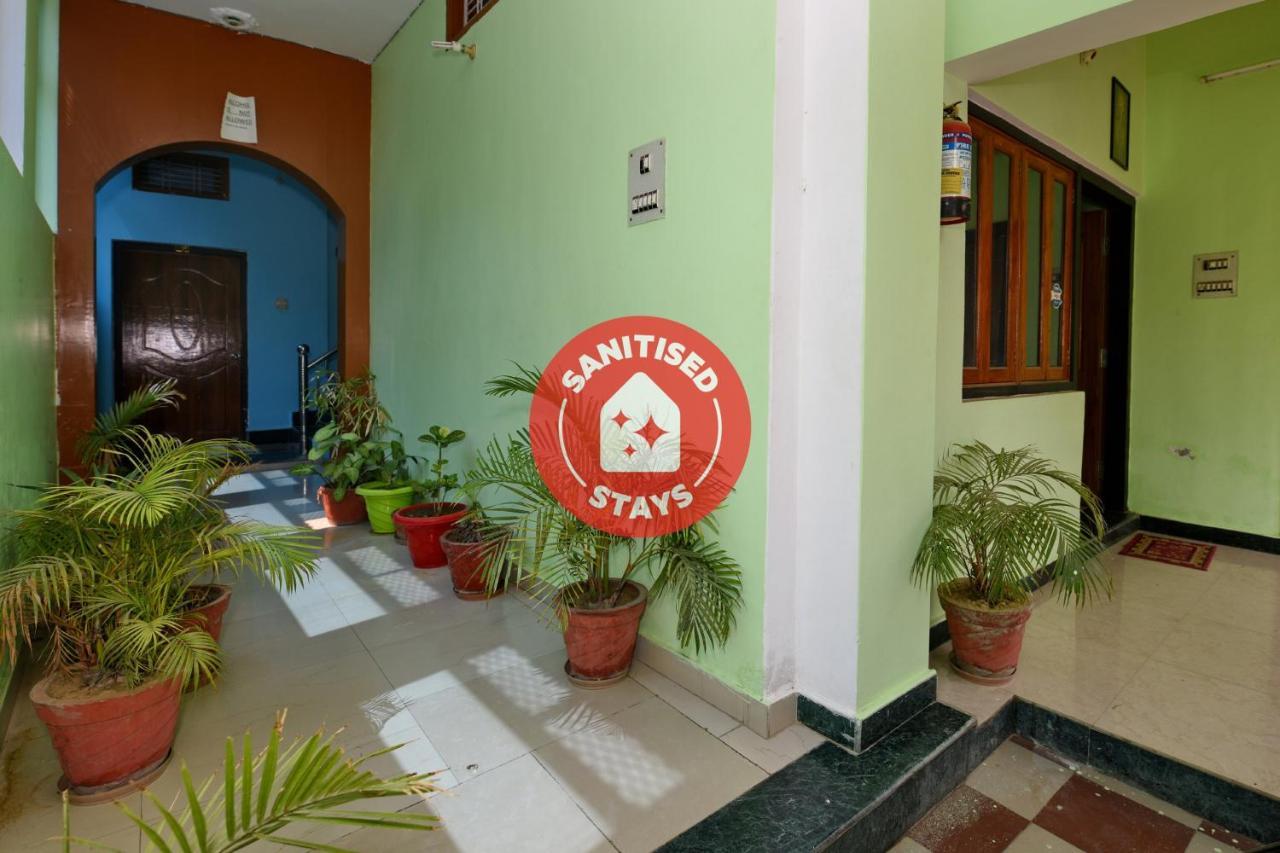 Oyo 4409 Hotel Chaitanya Inn فاراناسي المظهر الخارجي الصورة
