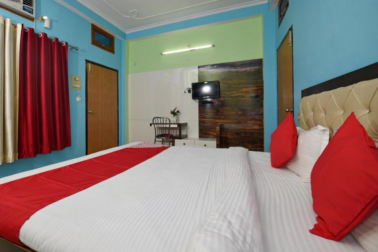 Oyo 4409 Hotel Chaitanya Inn فاراناسي المظهر الخارجي الصورة